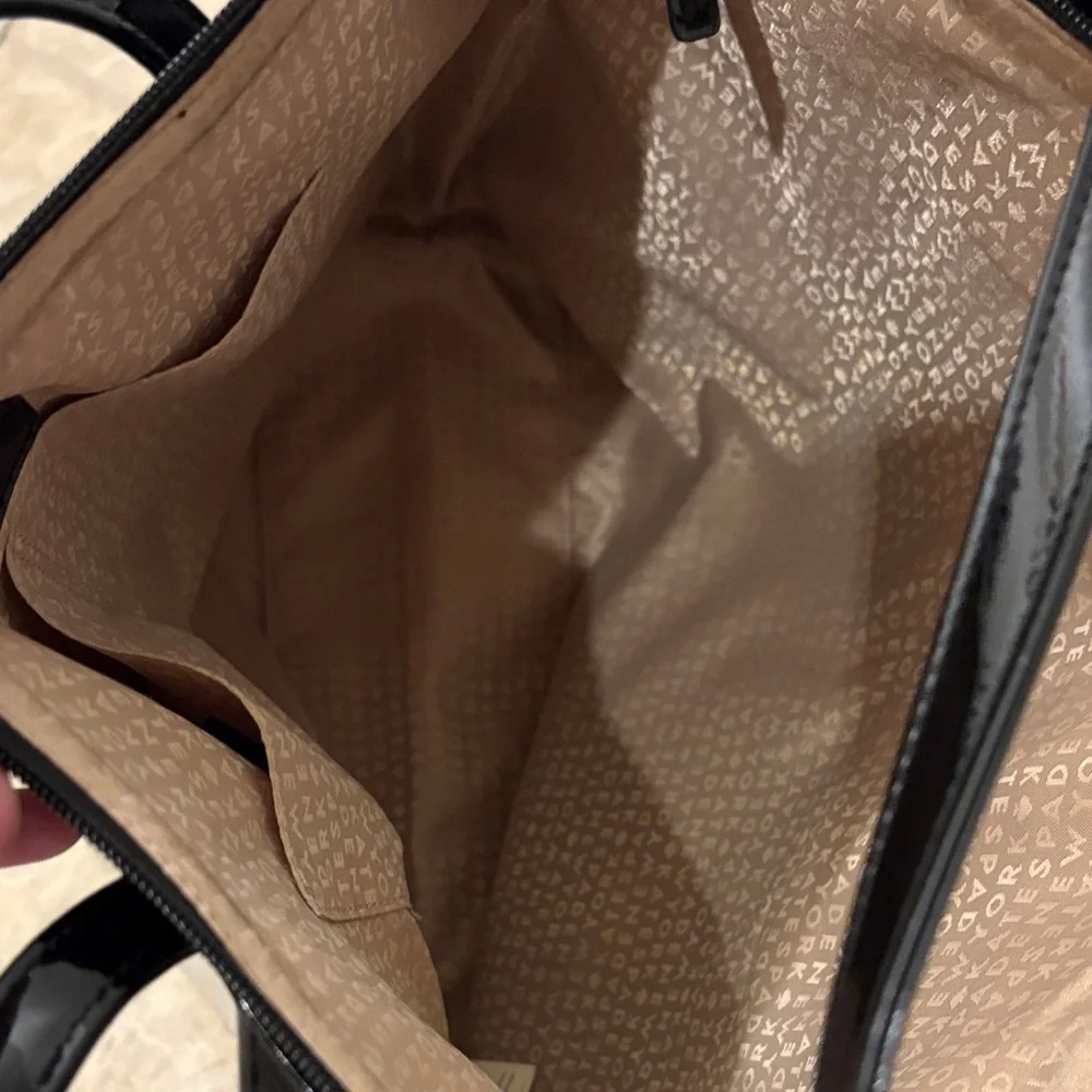Kate Spade Glossy Black Circle and Spade Pattern Tote Bag w/ callouts - Picture 14 of 16